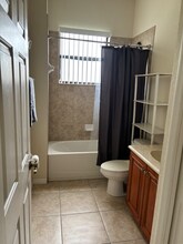 448 Cinnamon Dr in Kissimmee, FL - Foto de edificio - Building Photo