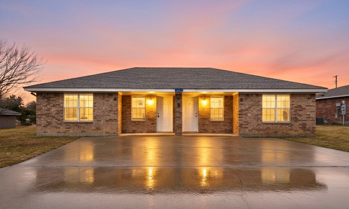403 Justin Ln in Harker Heights, TX - Building Photo