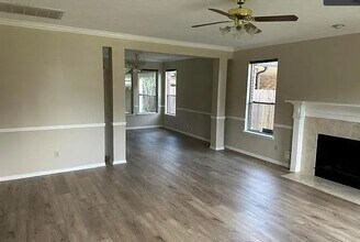 3410 Amber Forest Dr in Houston, TX - Building Photo - Building Photo