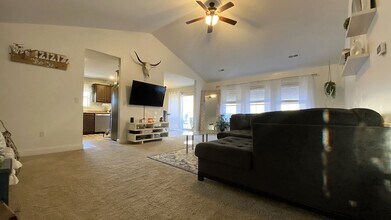 123 Sycamore Dr in St. Robert, MO - Building Photo - Building Photo