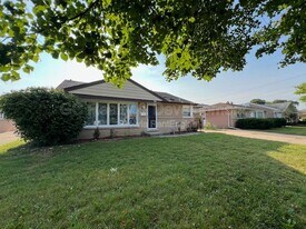 8931 N Merrill St in Niles, IL - Building Photo