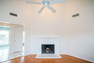 3742 Thistlemont Dr in Houston, TX - Building Photo - Building Photo