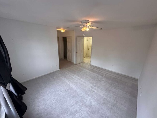 10159 Forest Hill Cir