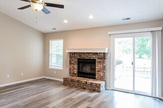 1509 Cherry Wood Ct in Westfield, IN - Foto de edificio - Building Photo