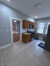 562 N Maple Ave in East Orange, NJ - Building Photo - Building Photo
