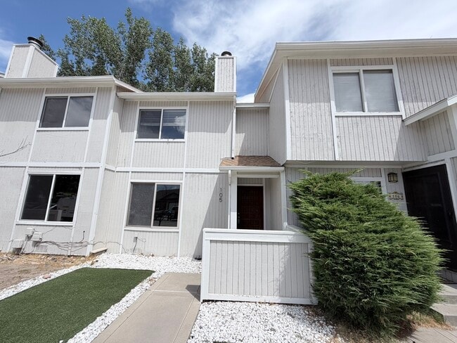 property at 1305 Wellington Ave