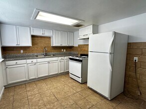 14005 N Palm St in El Mirage, AZ - Building Photo - Building Photo