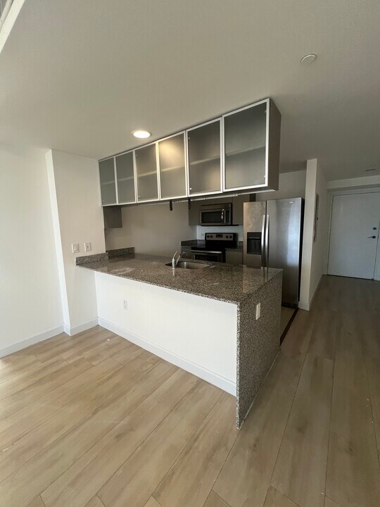 154 NE 23rd St, Unit D3 in Miami, FL - Foto de edificio
