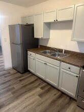 555 W 6th St in Riviera Beach, FL - Building Photo - Building Photo