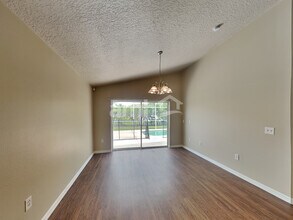 2645 Willow Glen Cir in Kissimmee, FL - Building Photo - Building Photo