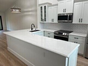 102 Pinecrest Cir in Jupiter, FL - Building Photo - Building Photo