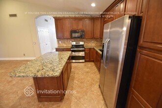 6943 E Lakeview Ave in Mesa, AZ - Building Photo - Building Photo