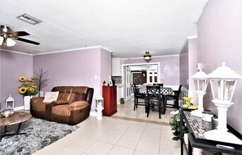 1313 Barnsdale St in Lehigh Acres, FL - Building Photo - Building Photo