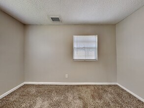 877 Pinemeadow Cove in Jacksonville, FL - Building Photo - Building Photo