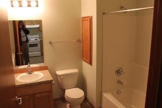 The Shire II in Portland, OR - Building Photo - Interior Photo