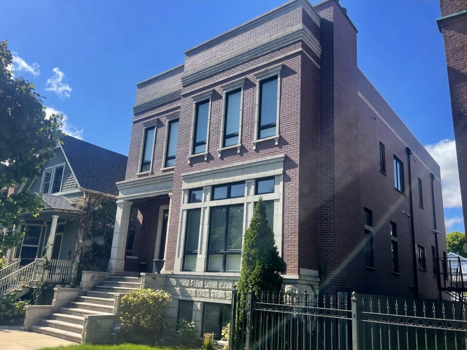 2632 N Talman Ave in Chicago, IL - Building Photo