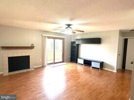 4901 Ravens Crest Dr in Plainsboro, NJ - Building Photo