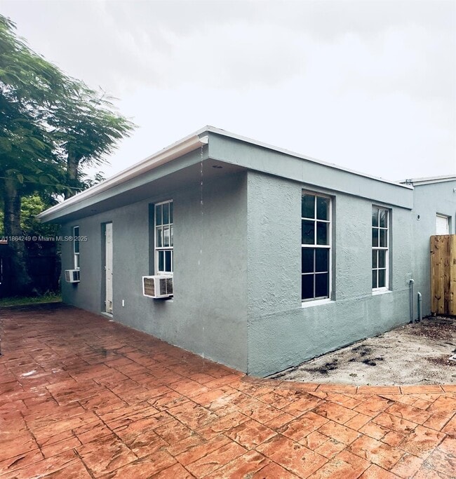 property at 1185 NW 125th St