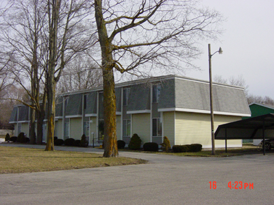 150 Wilcox Pky in Clare, MI - Building Photo