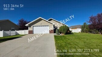 913 34th St in Cody, WY - Building Photo
