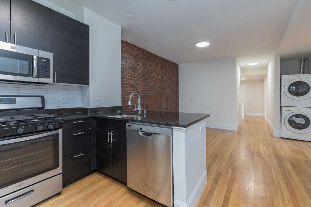 12 Parker Hill Ave, Unit 1 in Boston, MA - Building Photo