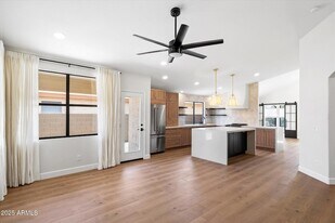 4706 E Jaeger Rd in Phoenix, AZ - Building Photo