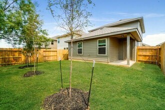 10431 Green Branch in San Antonio, TX - Foto de edificio - Building Photo