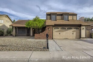 5337 W Desert Hills Dr in Glendale, AZ - Building Photo