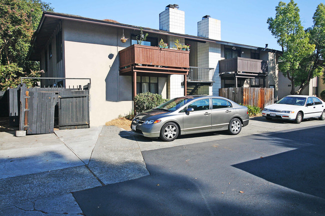 1978 Desert in Walnut Creek, CA - Foto de edificio - Building Photo