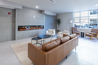 The View at Long Branch in Long Branch, NJ - Foto de edificio - Building Photo