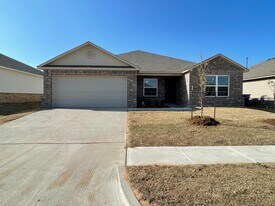 1829 Jack Rabbit Ln in El Reno, OK - Building Photo