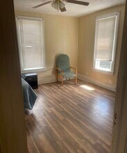 205 Elm Ave, Unit 2 in Moundsville, WV - Building Photo - Building Photo