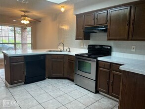 1321 Overlook Dr, Unit 2064 in Lewisville, TX - Building Photo - Building Photo