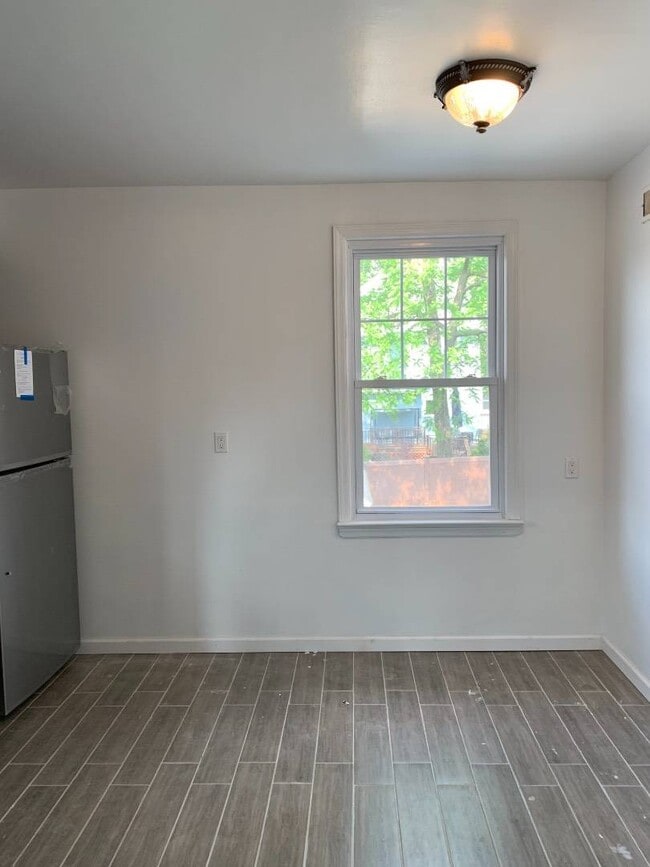 405 Bement Ave in Staten Island, NY - Building Photo - Building Photo