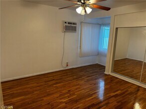 14222 Sylvan St in Los Angeles, CA - Building Photo - Building Photo