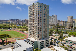 Kaimana Lanais Condominiums in Honolulu, HI - Building Photo