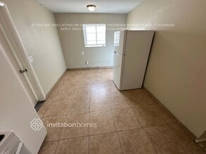 4126 N Mitchell St, Unit #3 in Phoenix, AZ - Foto de edificio - Building Photo