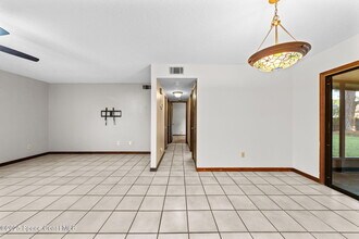 410 Albenga Rd NW in Palm Bay, FL - Building Photo - Building Photo