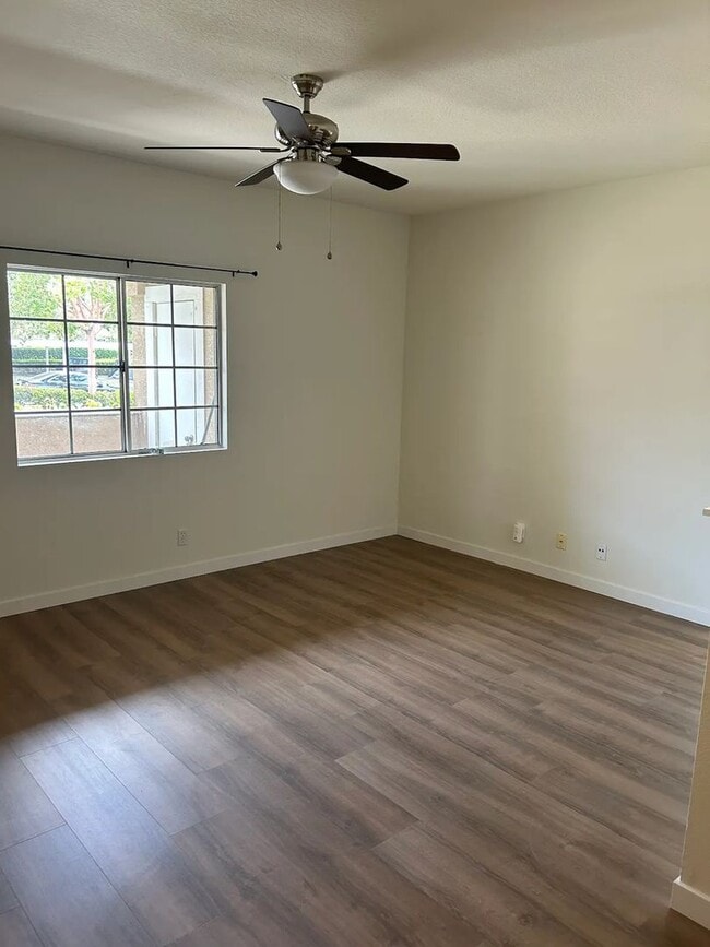 23 Via Prado in Rancho Santa Margarita, CA - Building Photo - Building Photo