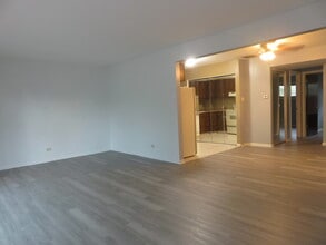 607 Carroll Pkwy in Glenwood, IL - Building Photo - Building Photo