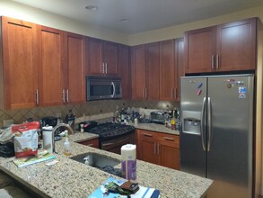 31 Temple St, Unit 3F in Boston, MA - Building Photo - Building Photo