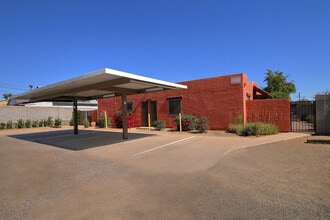 18034 N 41st St, Unit 2 in Phoenix, AZ - Building Photo - Building Photo