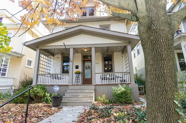 property at 2384 Glenmawr Ave