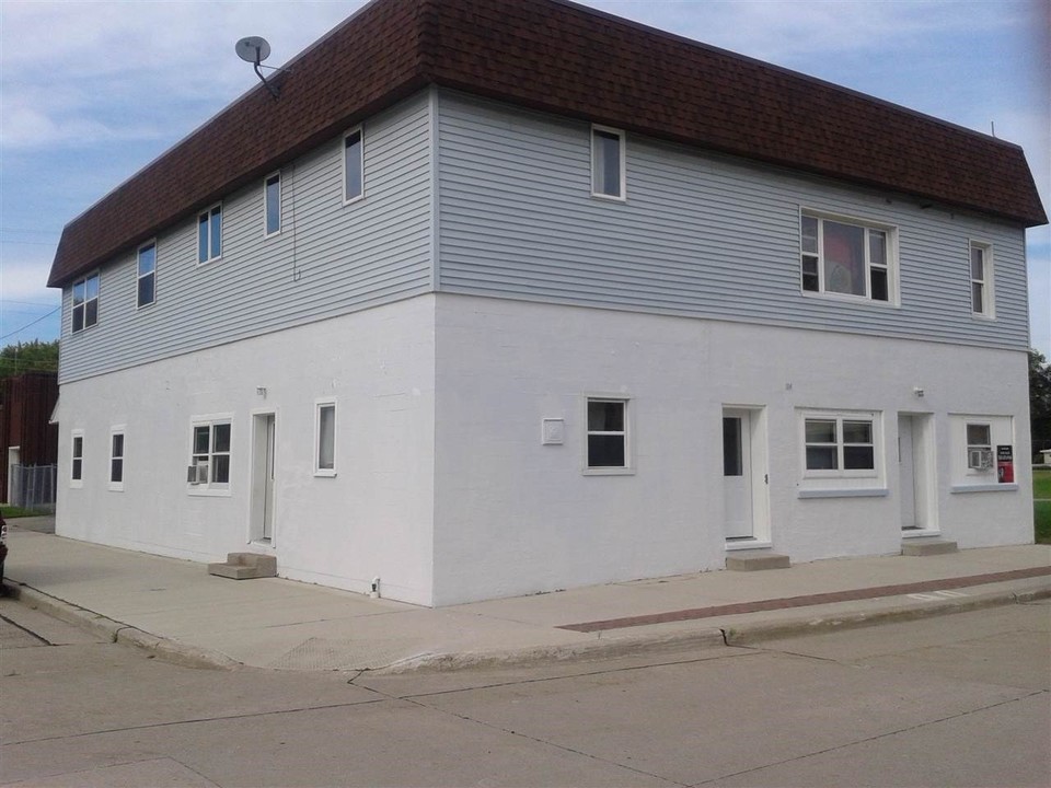 534 W Main St in Hilbert, WI - Building Photo