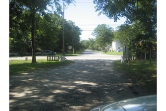 Oak Crest MHP in North Charleston, SC - Building Photo - Building Photo