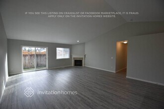 17931 25th Ave Ct E in Tacoma, WA - Building Photo - Building Photo