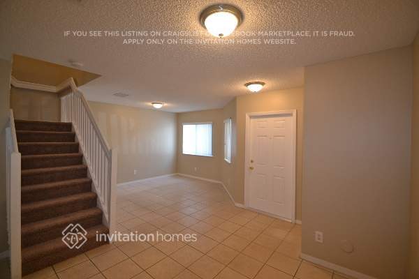 620 208th Cir in Pembroke Pines, FL - Building Photo - Building Photo