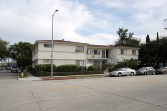 3212 La Cienega Ave in Los Angeles, CA - Building Photo - Primary Photo