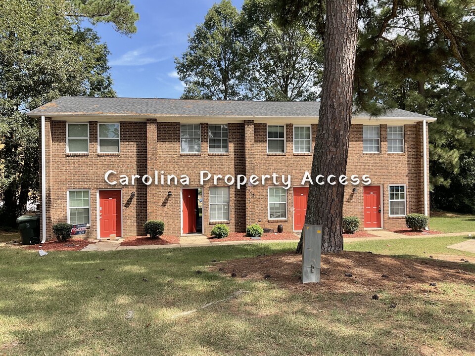 2712 Stewart Dr in Raleigh, NC - Building Photo