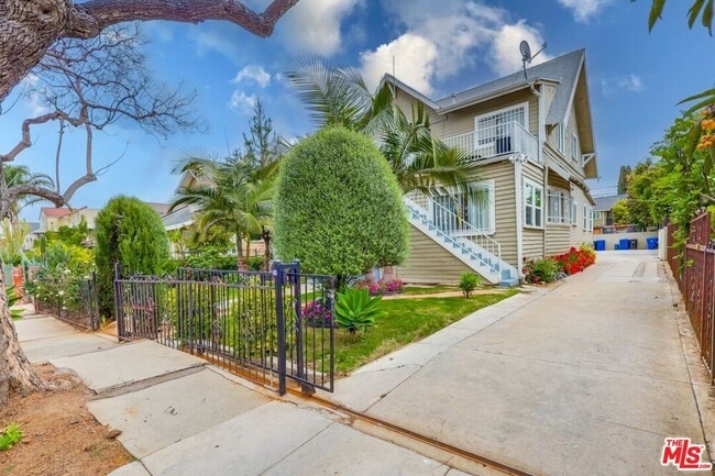 2010 5th Ave in Los Angeles, CA - Foto de edificio - Building Photo